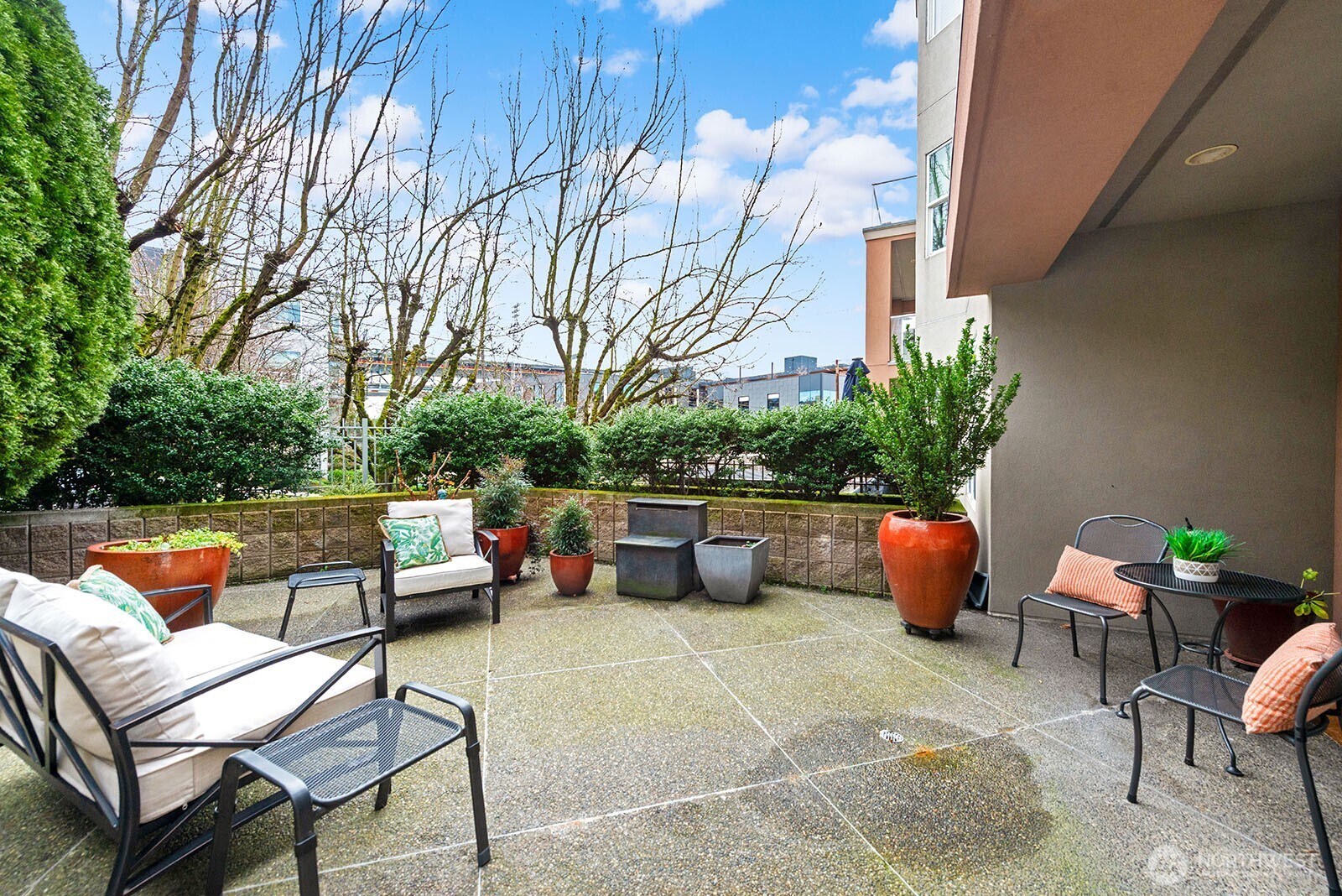 3900 2nd Avenue NE #207, Seattle, WA 98105