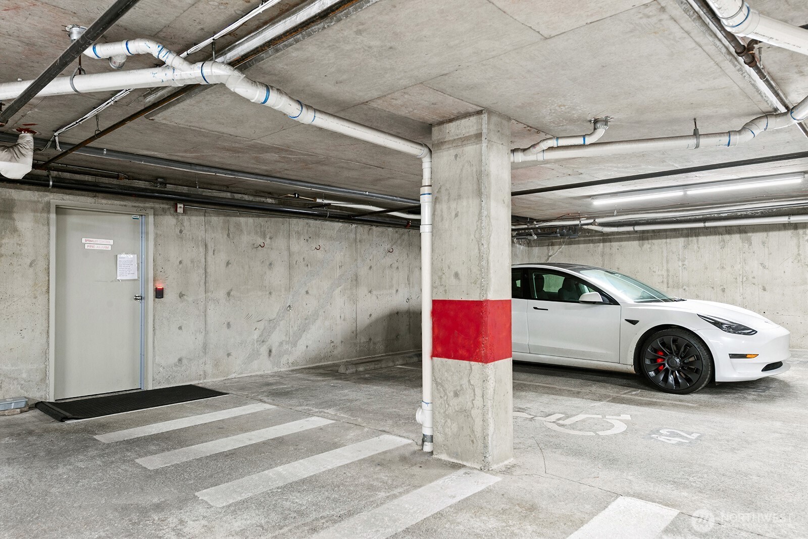 3900 2nd Avenue NE #207, Seattle, WA 98105