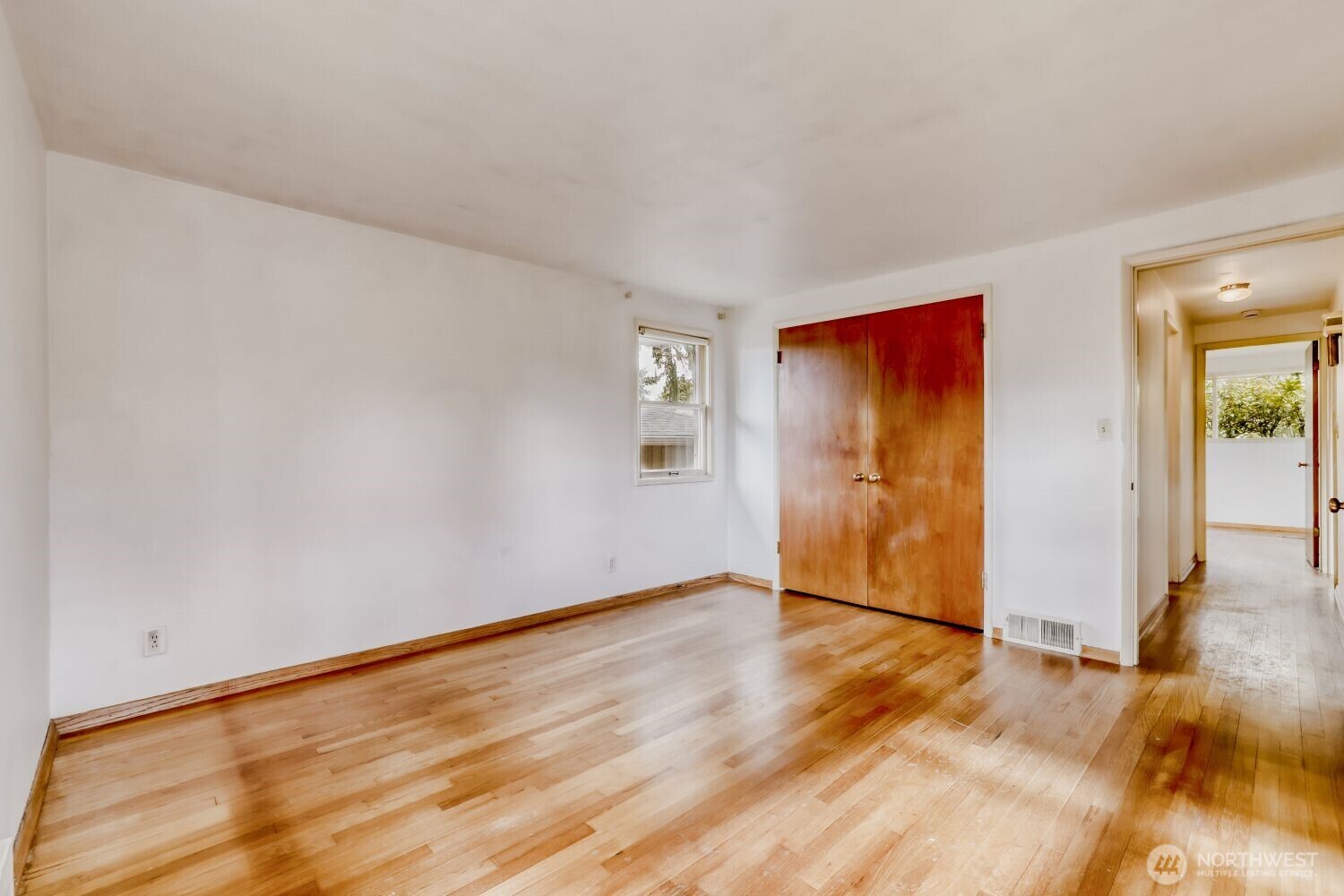 4573 Purdue Avenue NE, Seattle, WA 98105-2141