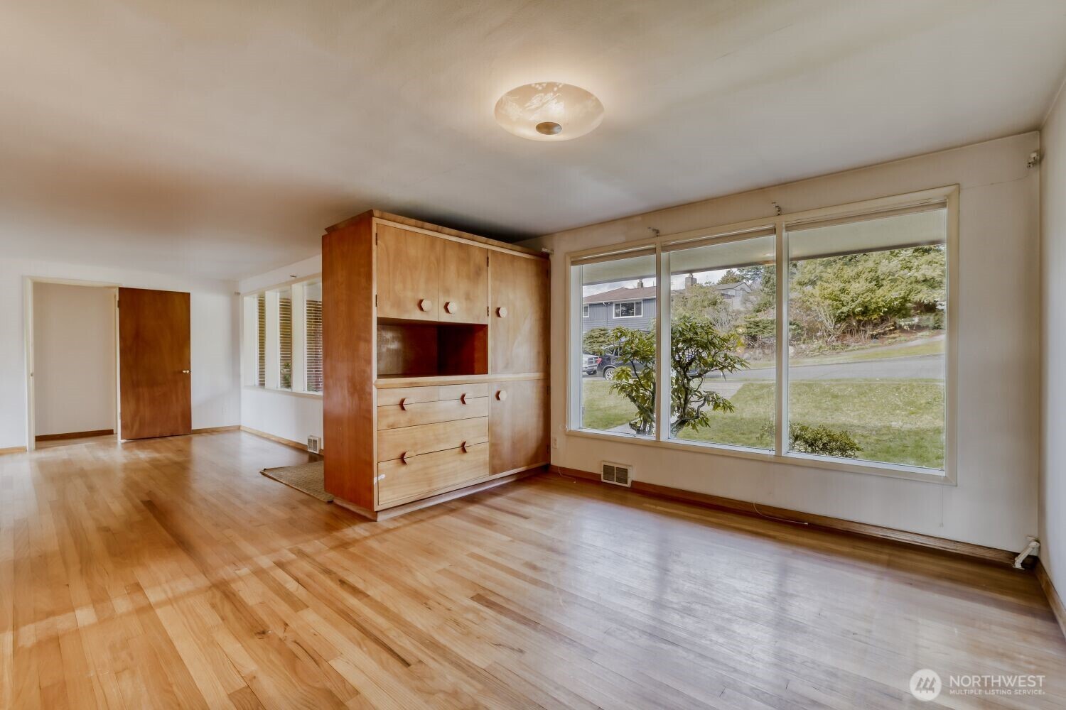 4573 Purdue Avenue NE, Seattle, WA 98105-2141