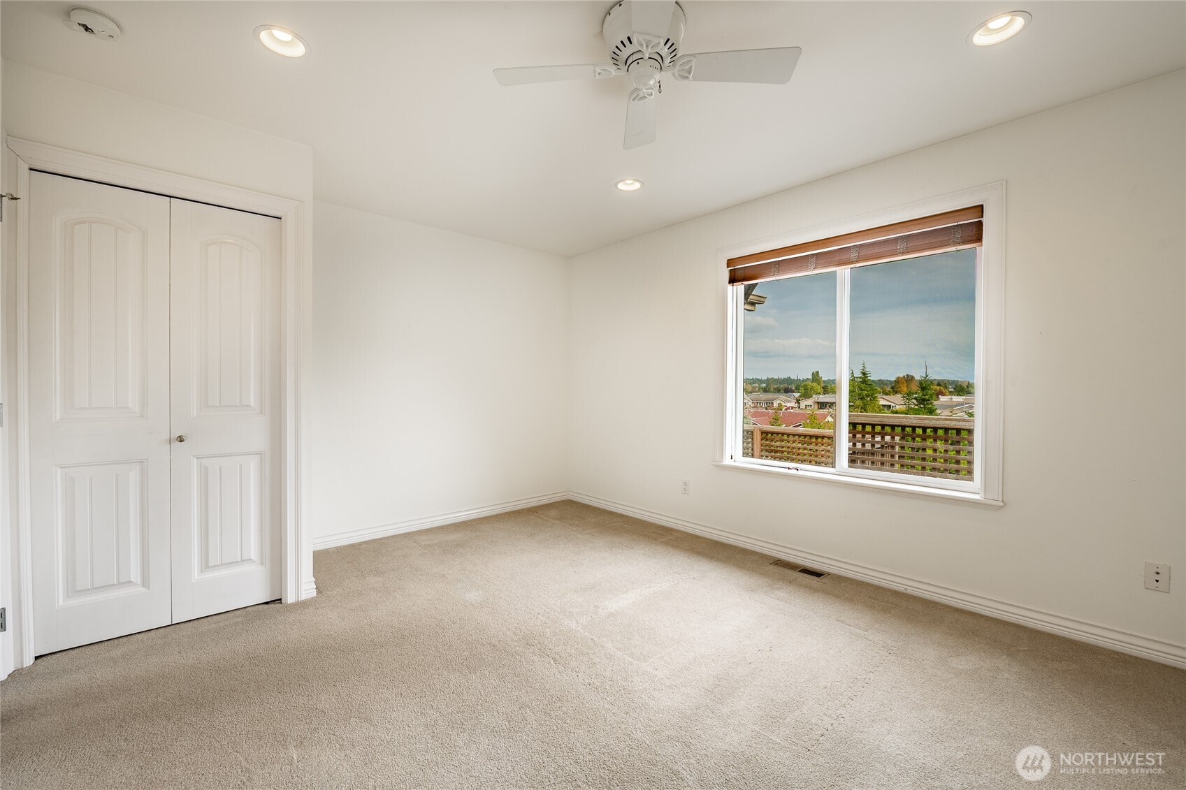 8124 Comox Rd , Blaine, WA 98230