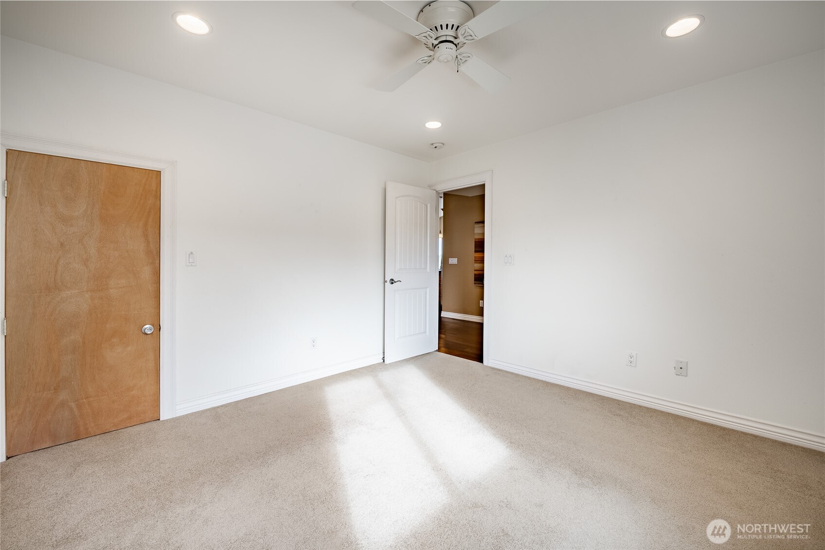 8124 Comox Rd , Blaine, WA 98230