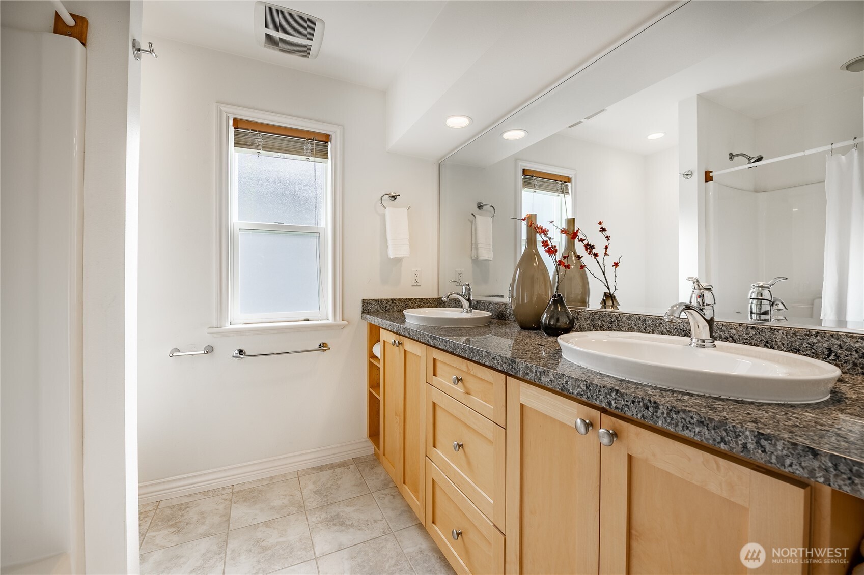 8124 Comox Rd , Blaine, WA 98230