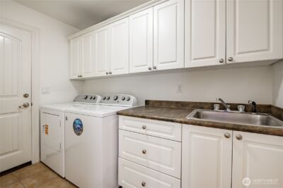 8124 Comox Rd , Blaine, WA 98230 - Photo 20