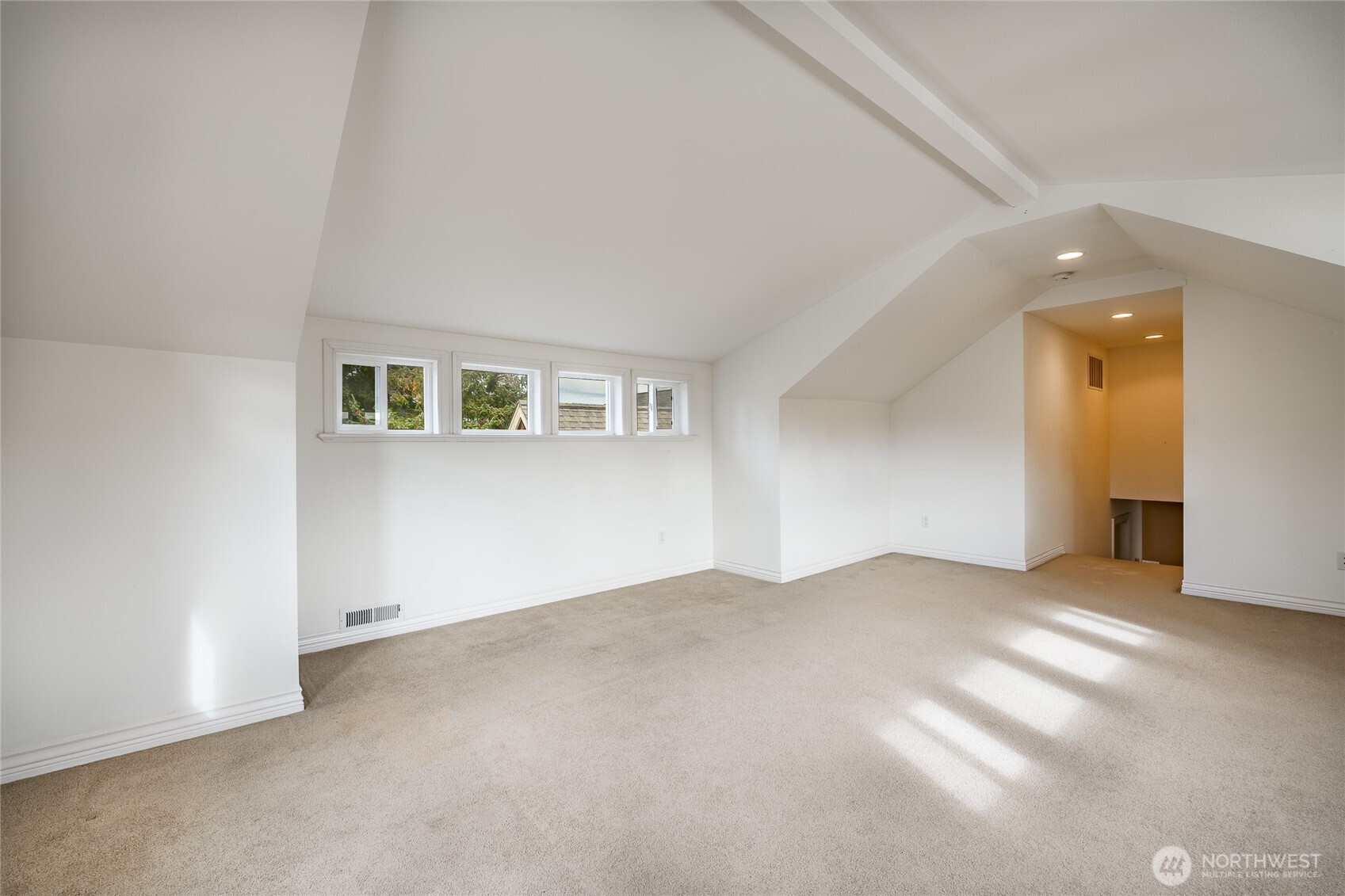 8124 Comox Rd , Blaine, WA 98230