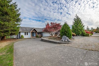 8124 Comox Rd , Blaine, WA 98230 - Photo 3