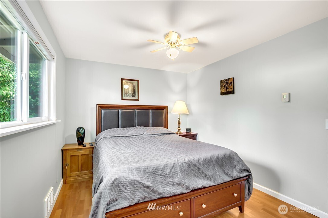 21230 38th Place W, Brier, WA 98036