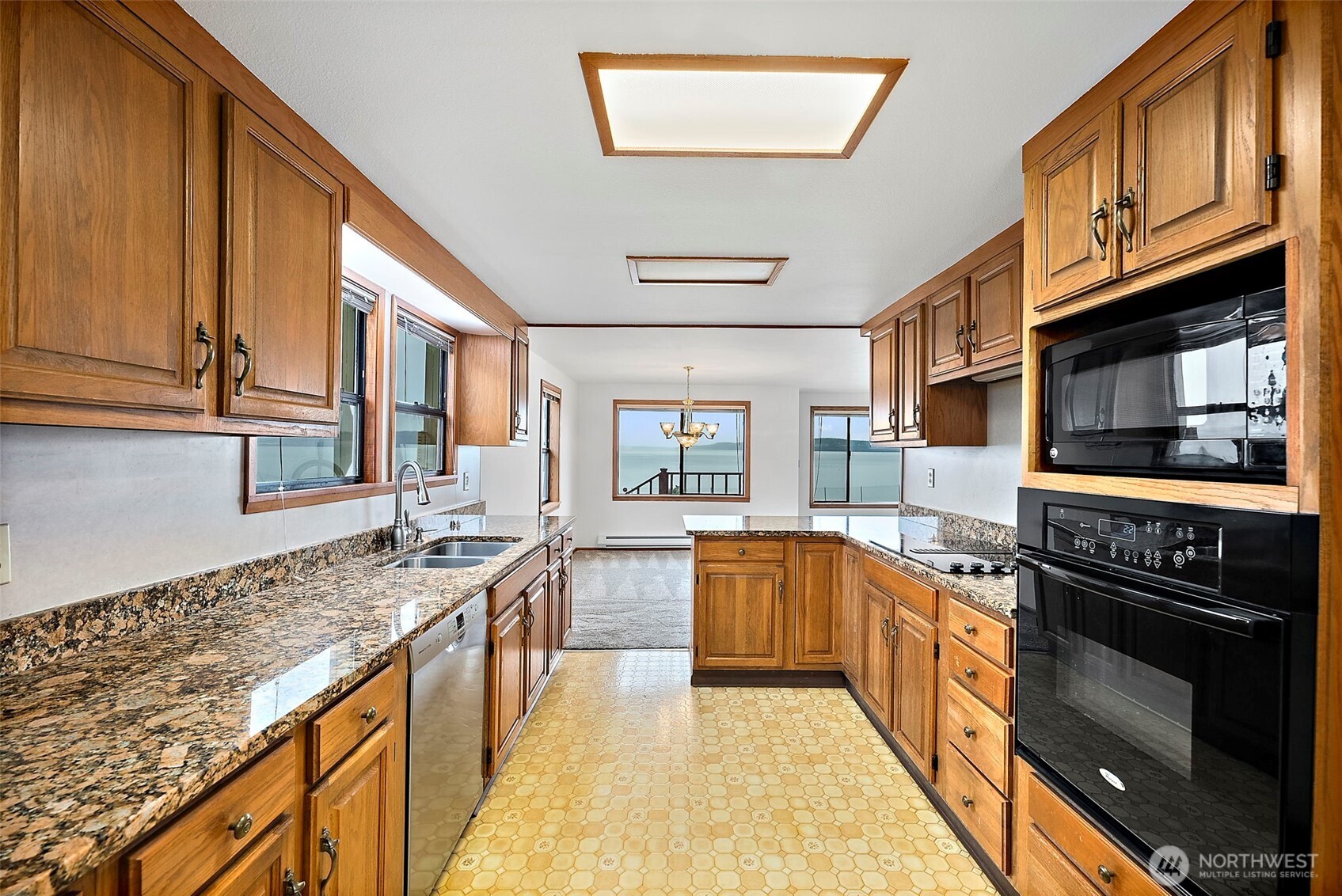 2312 Lafayette Street , Steilacoom, WA 98388