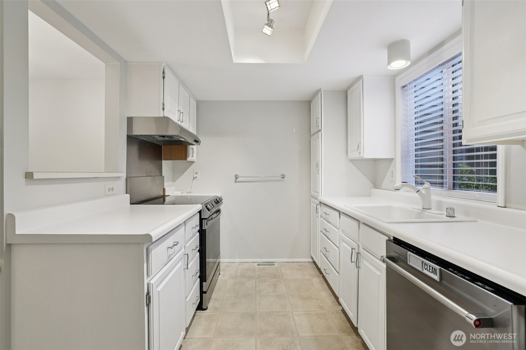 22142 SE 40th Lane #1121, Issaquah, WA 98029