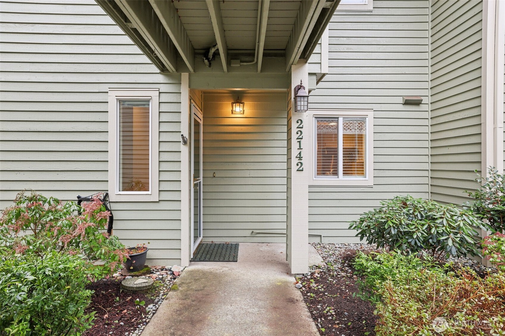 22142 SE 40th Lane #1121, Issaquah, WA 98029