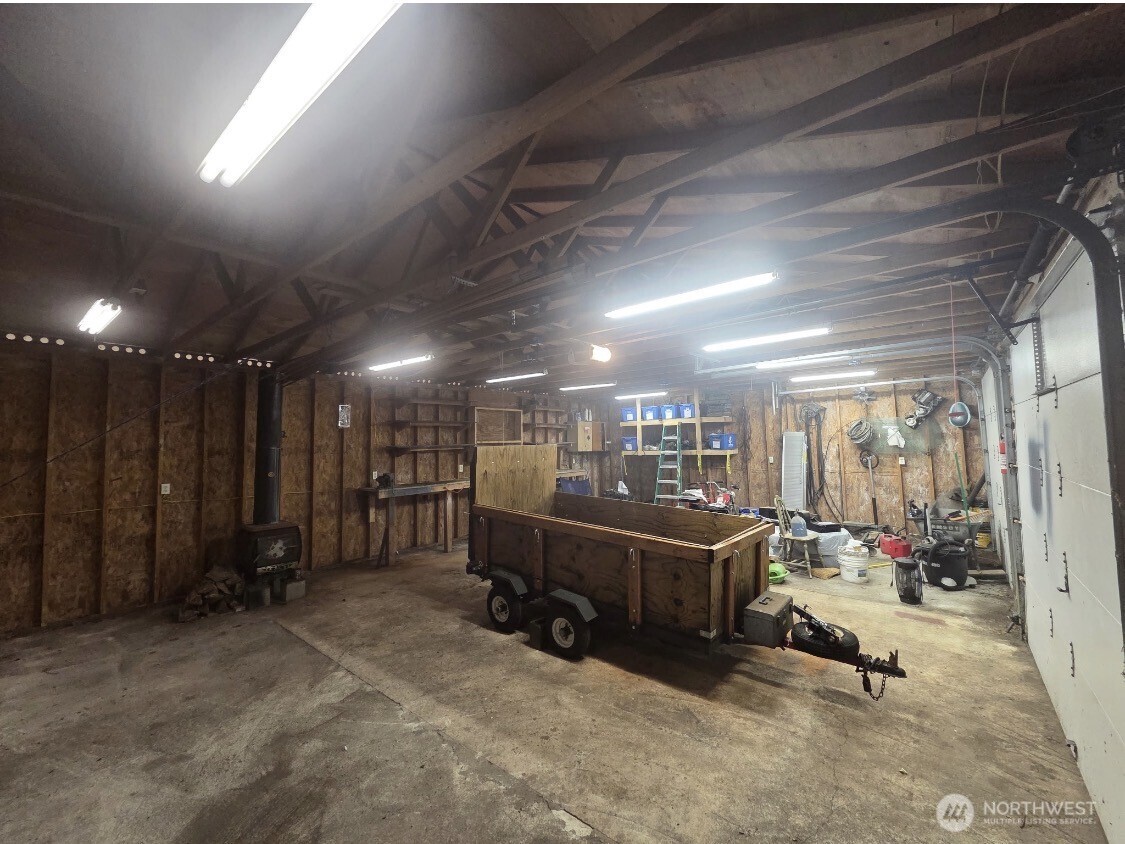 565 NE Ormsby Way , Bremerton, WA 98311