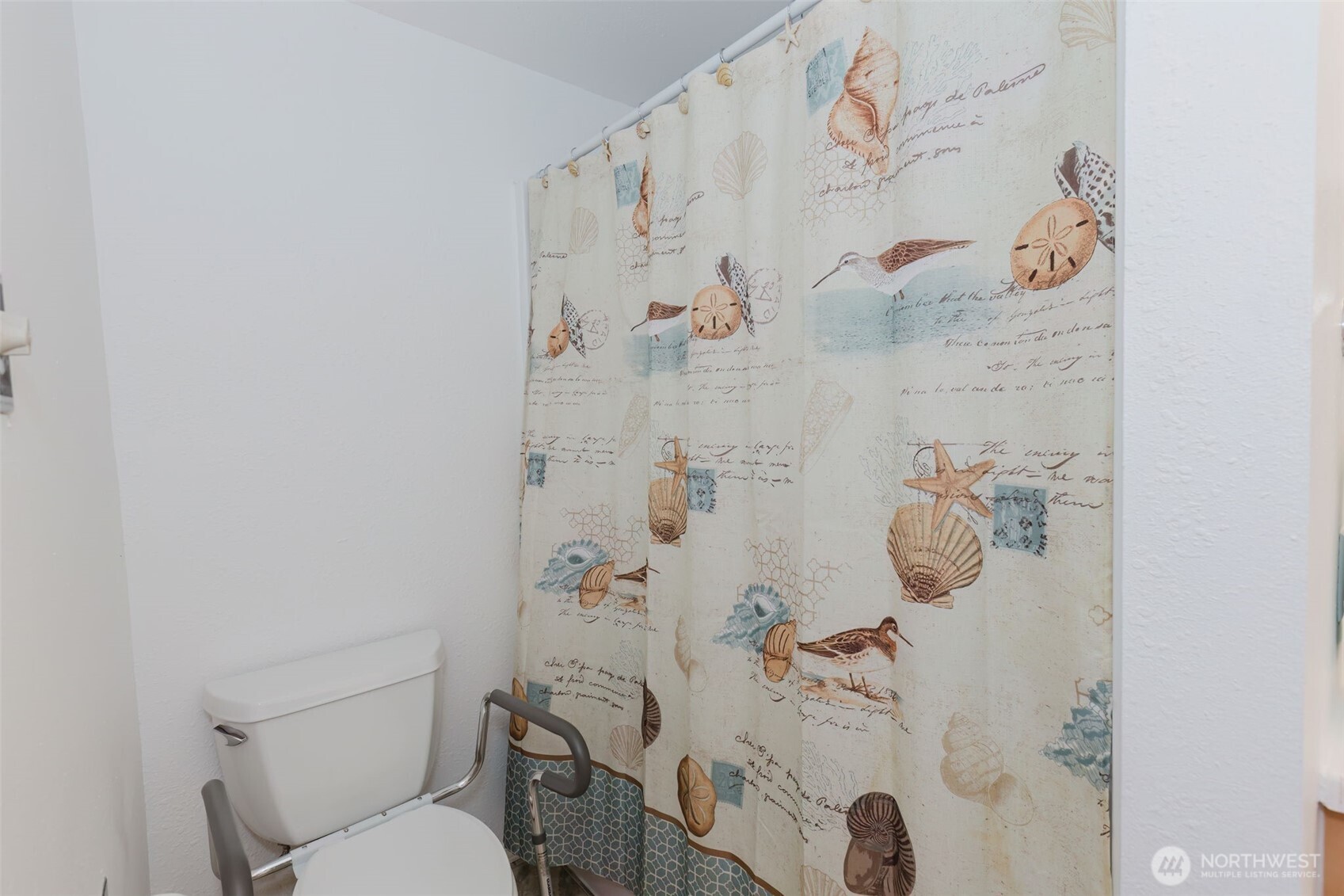 3570 Narrows View Lane #104, Bremerton, WA 98310