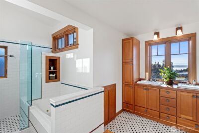 647 9th Avenue N, Edmonds, WA 98020 - Photo 17