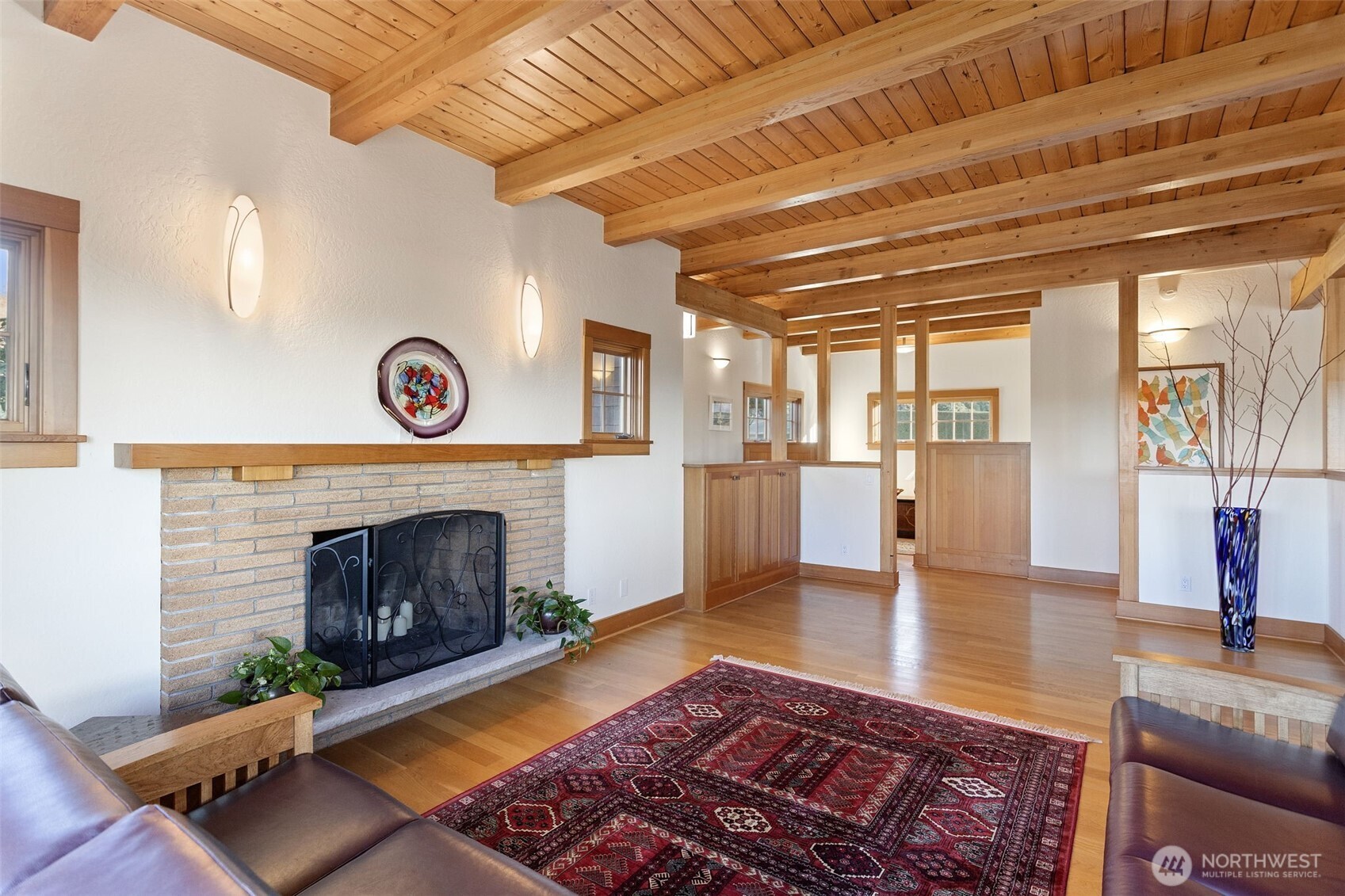 647 9th Avenue N, Edmonds, WA 98020