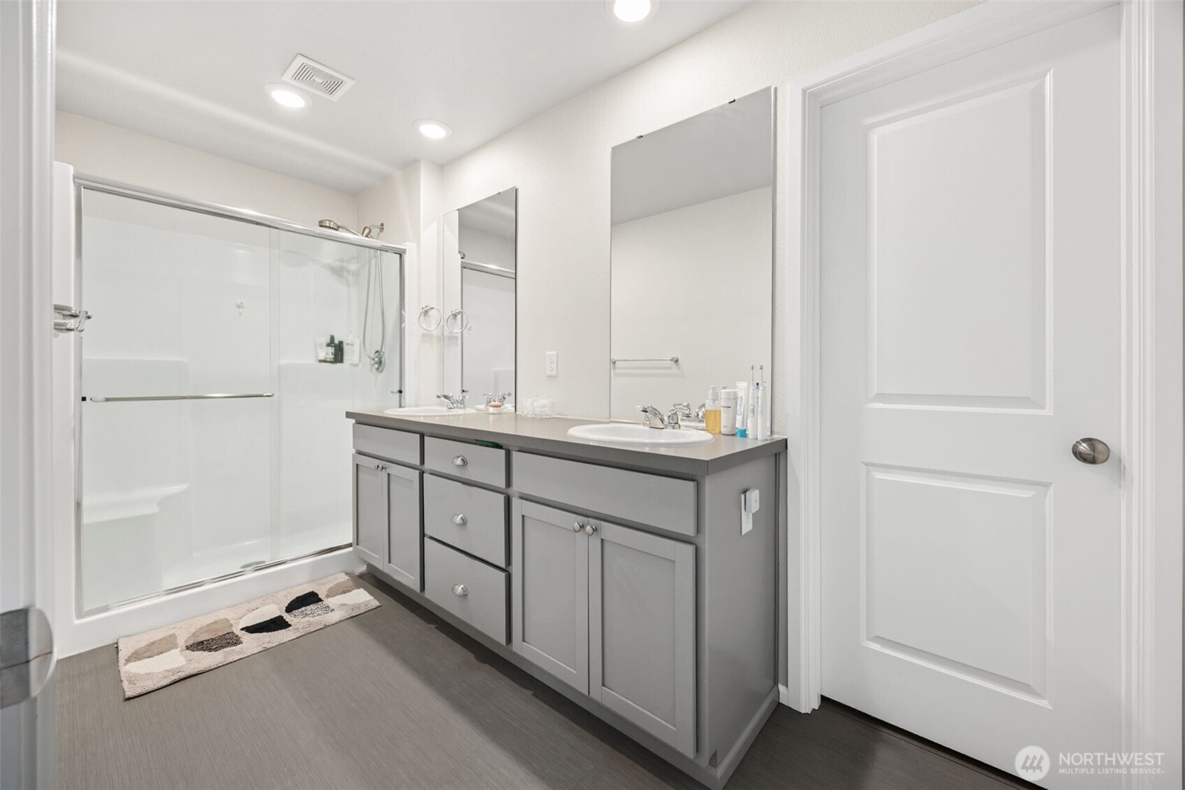 19905 135th Avenue E, Graham, WA 98338-1318