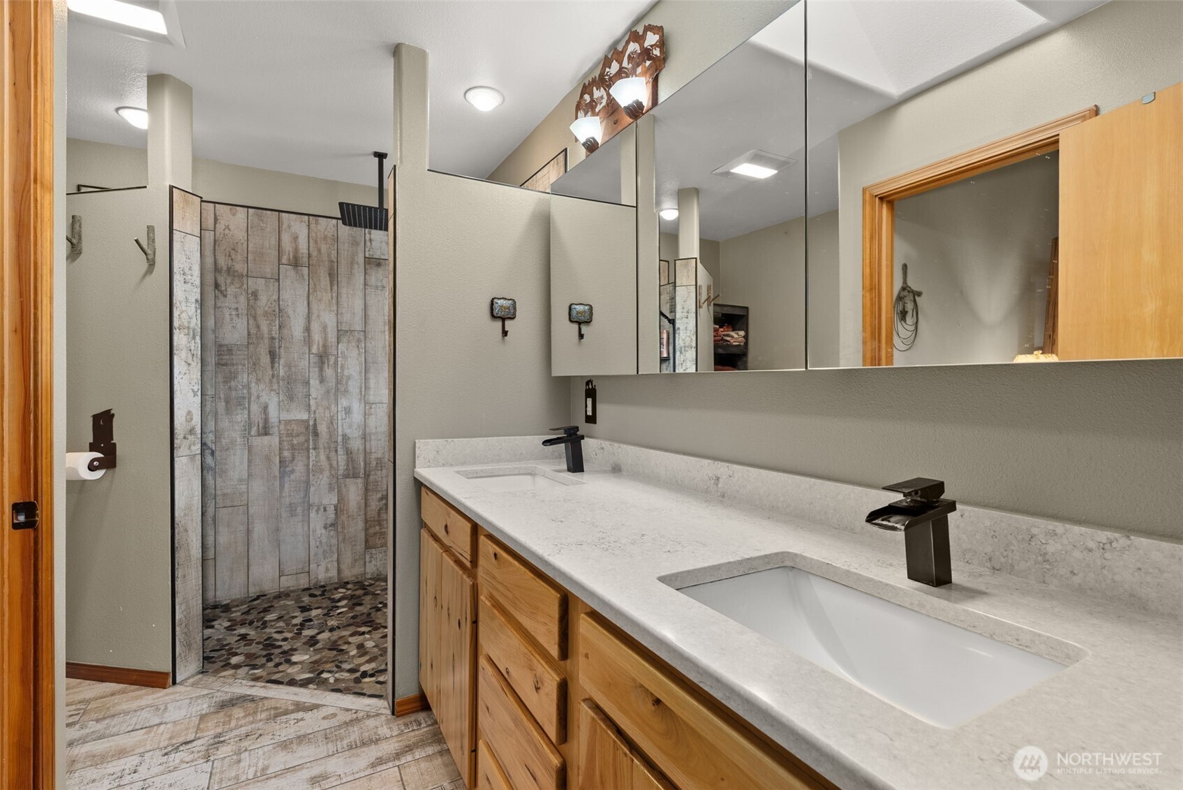 207 Ramsaur Road , Centralia, WA 98531