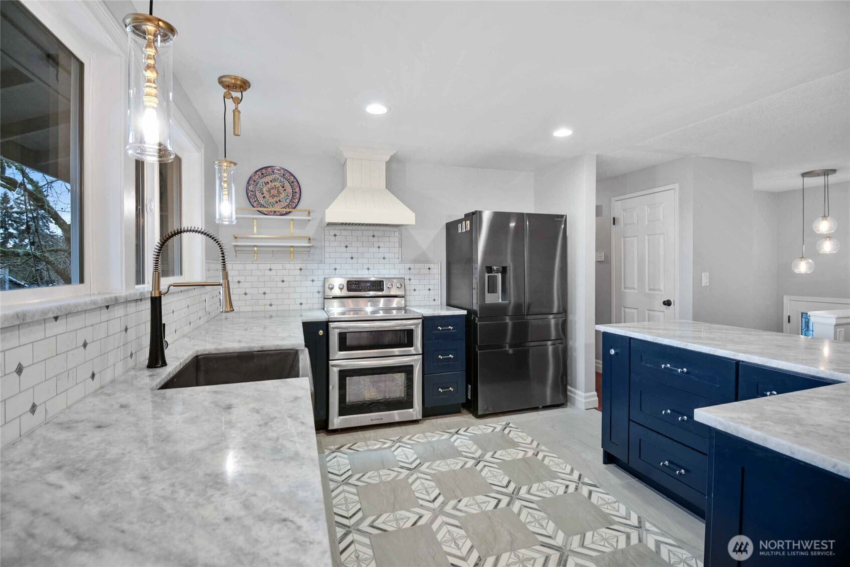 12639 NE 141st Way , Kirkland, WA 98034