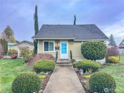 1215 W Plum Street , Centralia, WA 98531