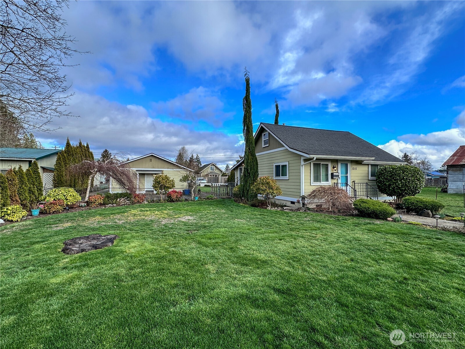 1215 W Plum Street , Centralia, WA 98531