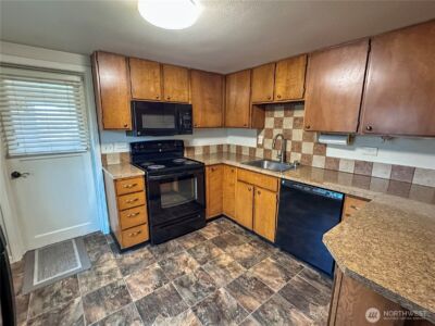 1215 W Plum Street , Centralia, WA 98531 - Photo 3