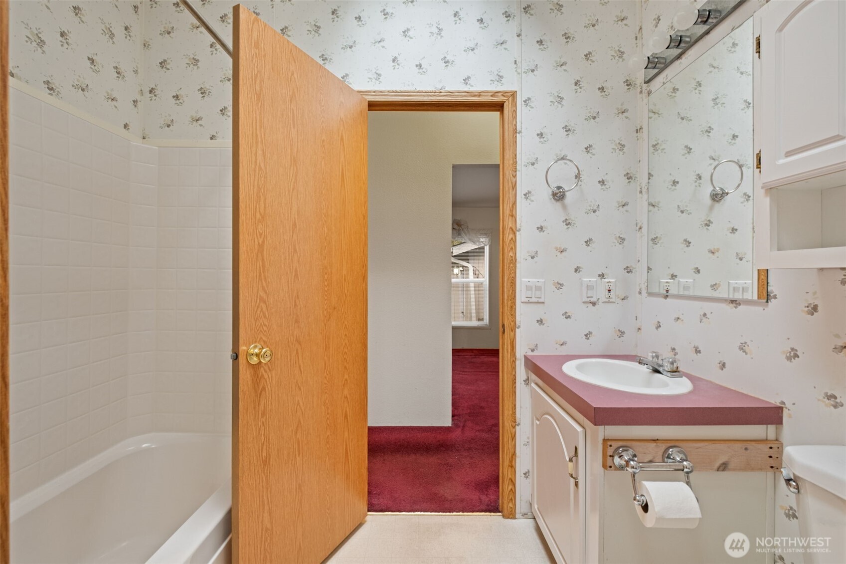 20481 Stephen Drive NE, Kingston, WA 98346