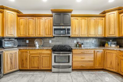 800 S Camas Place , Moses Lake, WA 98837 - Photo 13