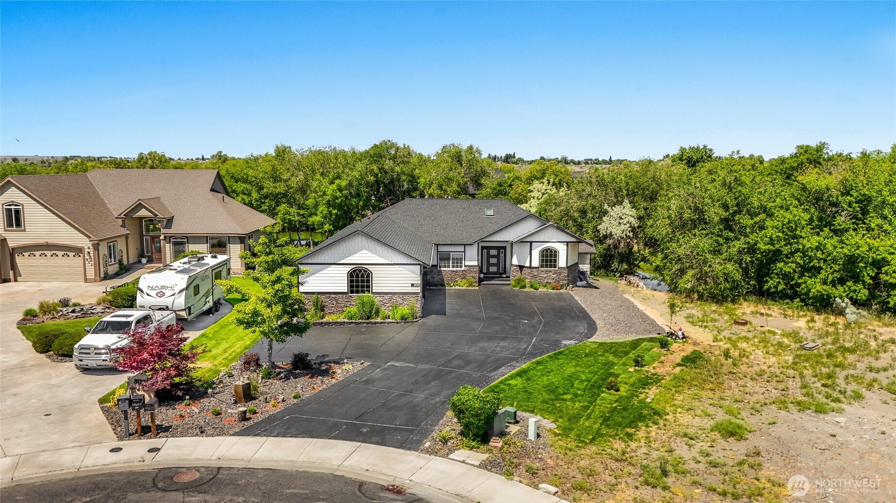 800 S Camas Place , Moses Lake, WA 98837