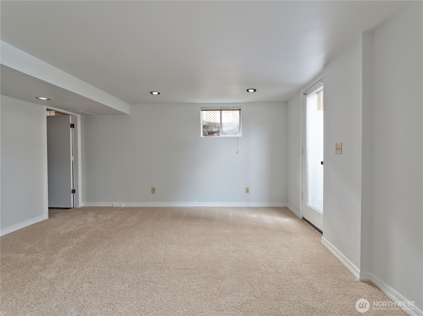 30 SE Bush Street , Issaquah, WA 98027