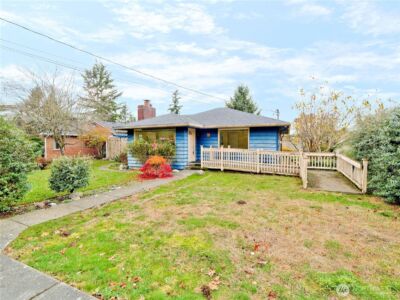 30 SE Bush Street , Issaquah, WA 98027 - Photo 2