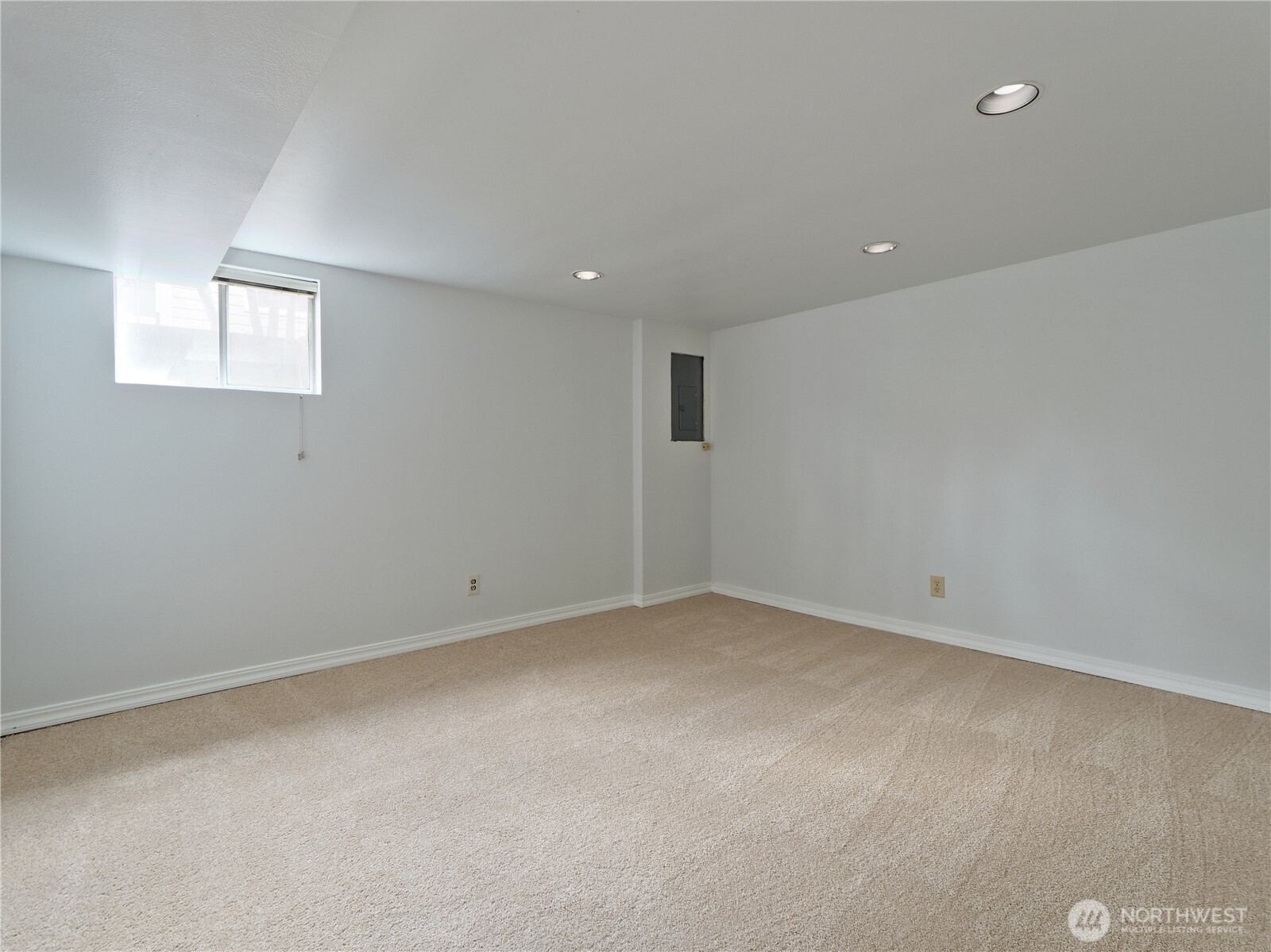 30 SE Bush Street , Issaquah, WA 98027