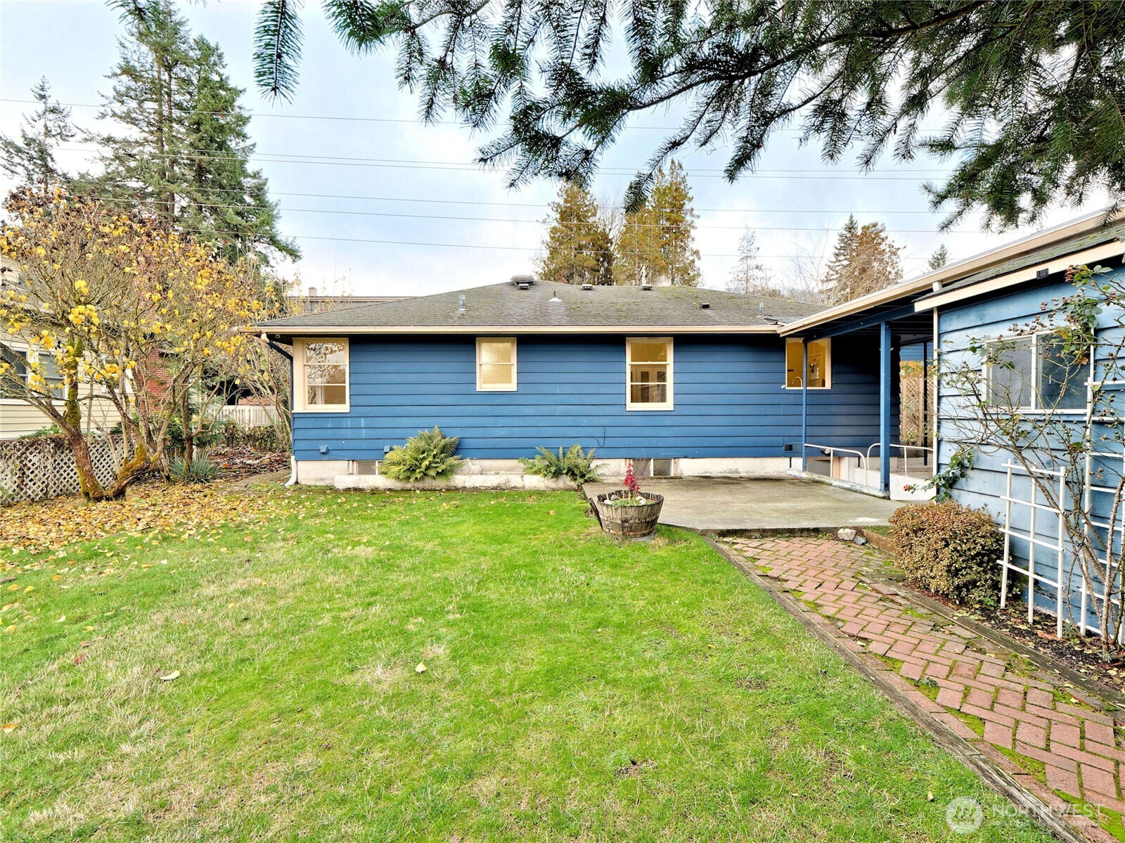 30 SE Bush Street , Issaquah, WA 98027
