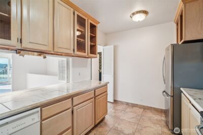 2349 Boylston Avenue E, Seattle, WA 98102 - Photo 10