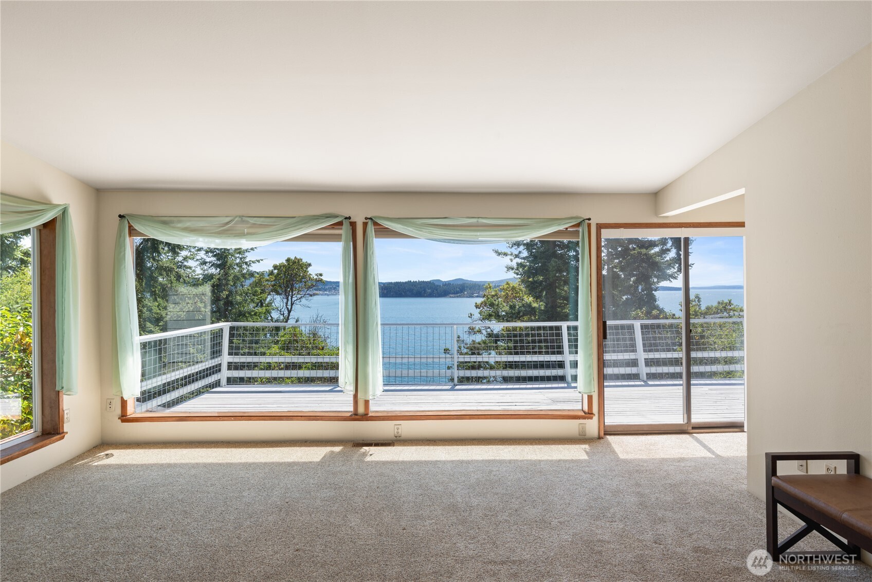 7541 Holiday Boulevard , Anacortes, WA 98221