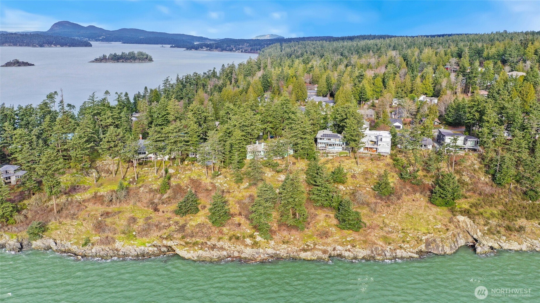 736 Tillamuk Drive , La Conner, WA 98257