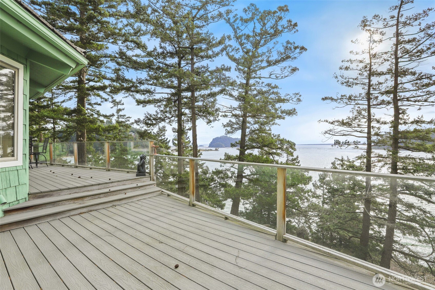 736 Tillamuk Drive , La Conner, WA 98257