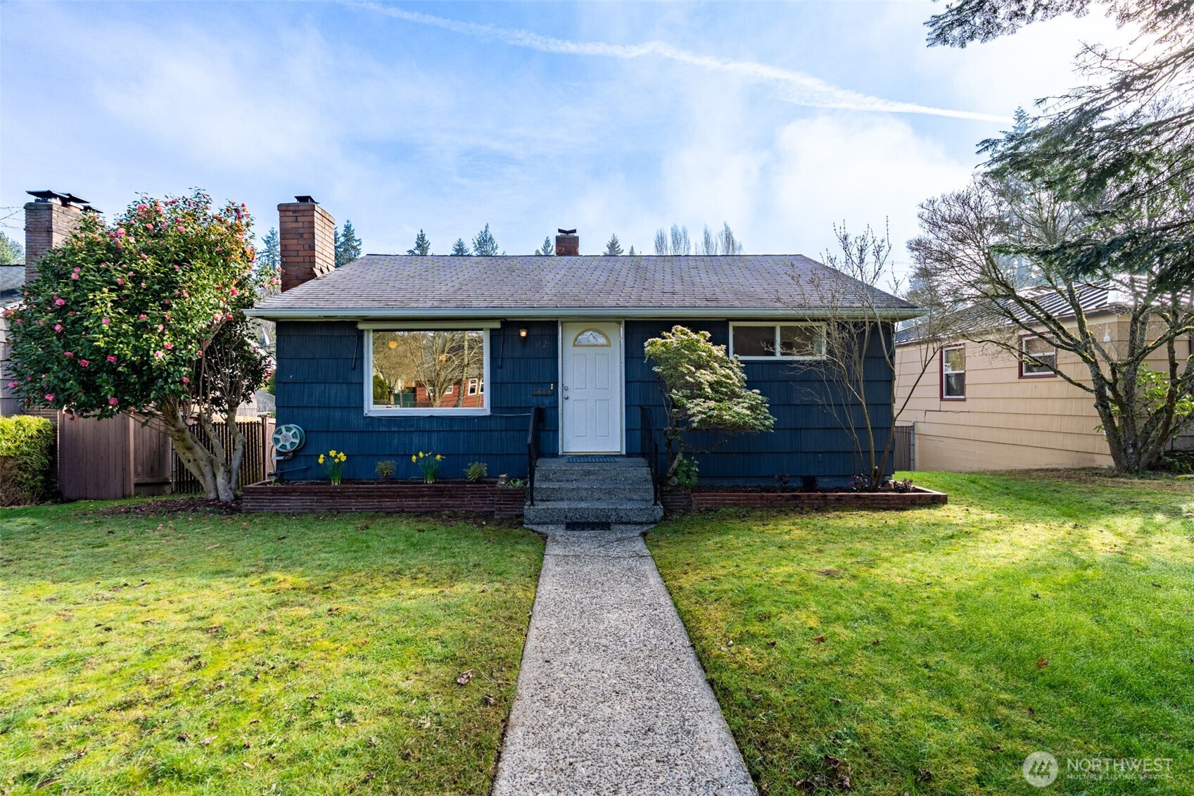 3828 48th Avenue SW, Seattle, WA 98116