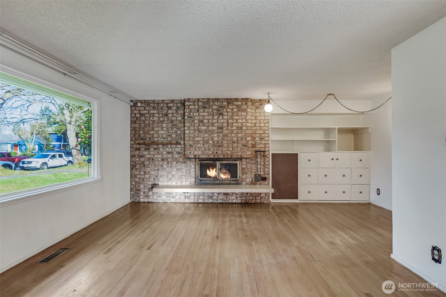 3828 48th Avenue SW, Seattle, WA 98116