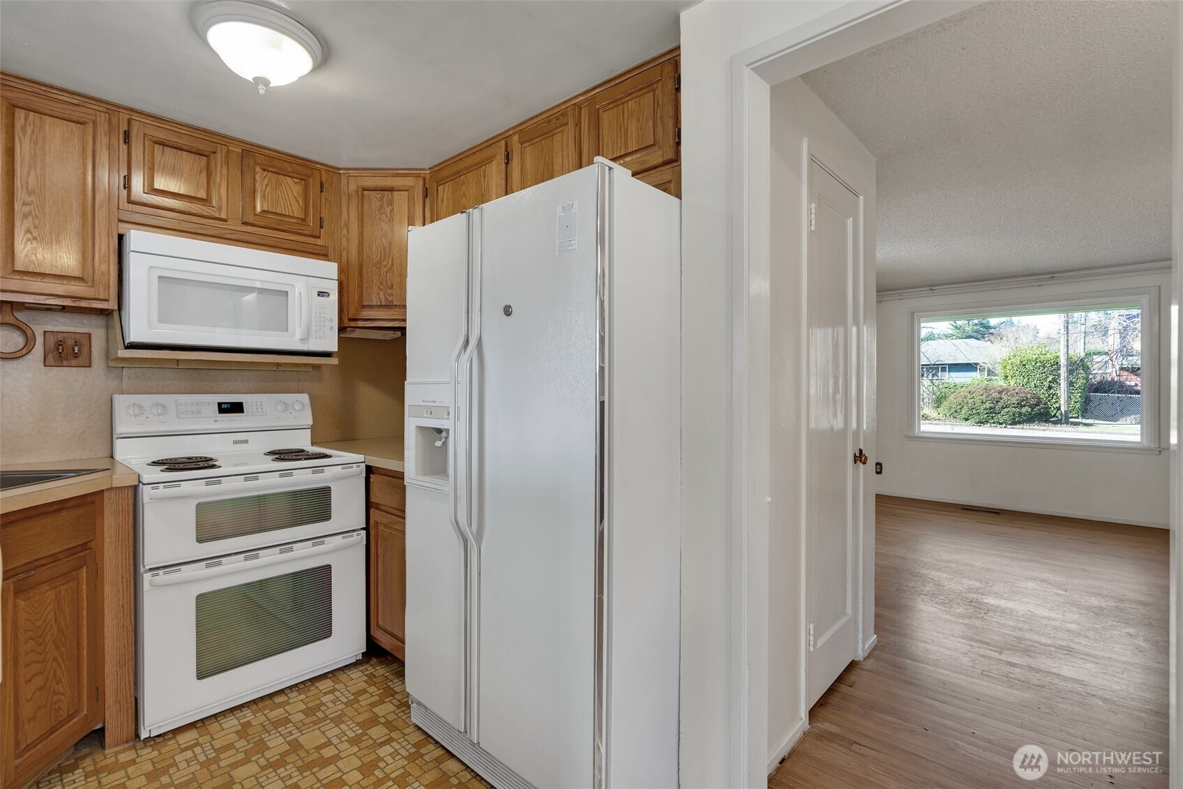 3828 48th Avenue SW, Seattle, WA 98116