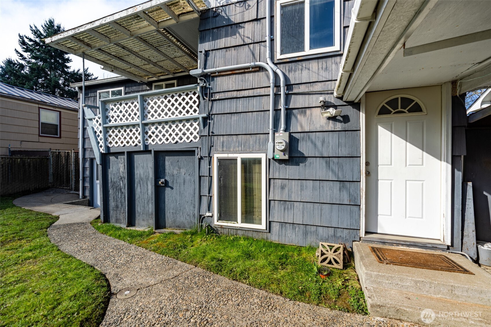 3828 48th Avenue SW, Seattle, WA 98116