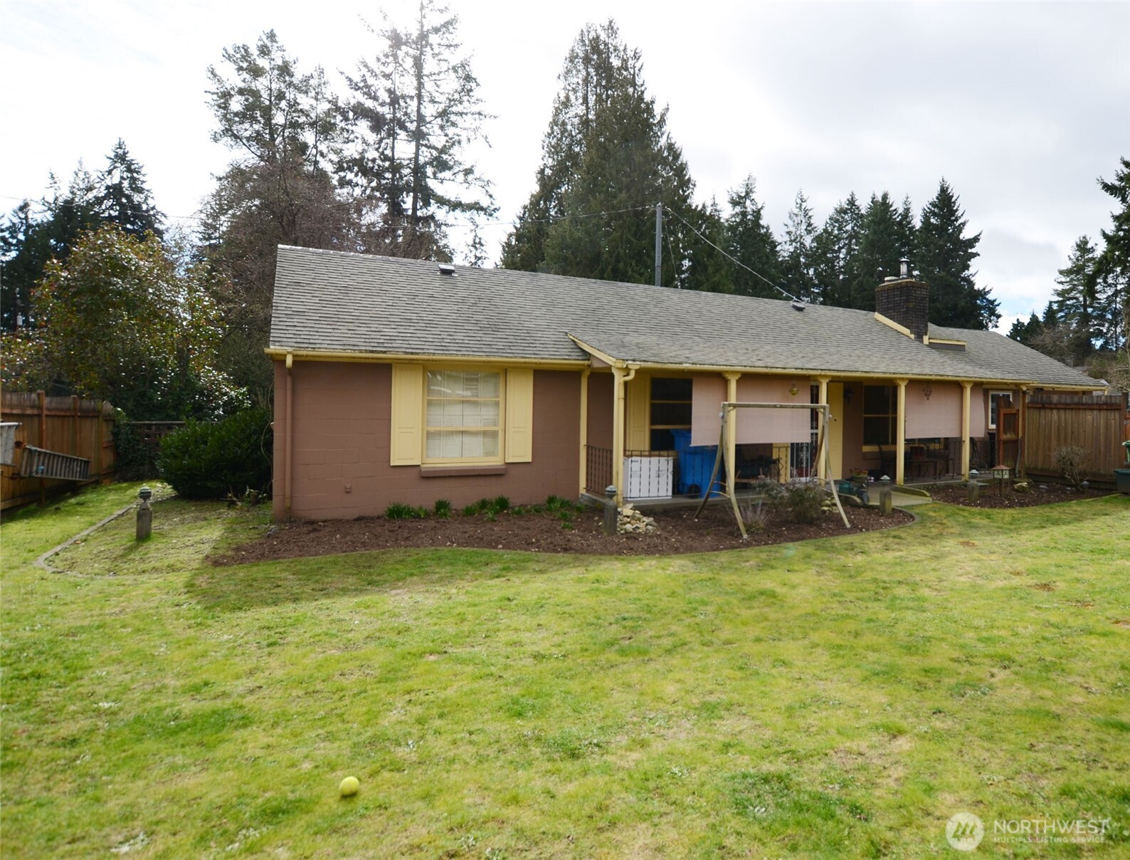 15326 Ashworth Place N, Shoreline, WA 98133