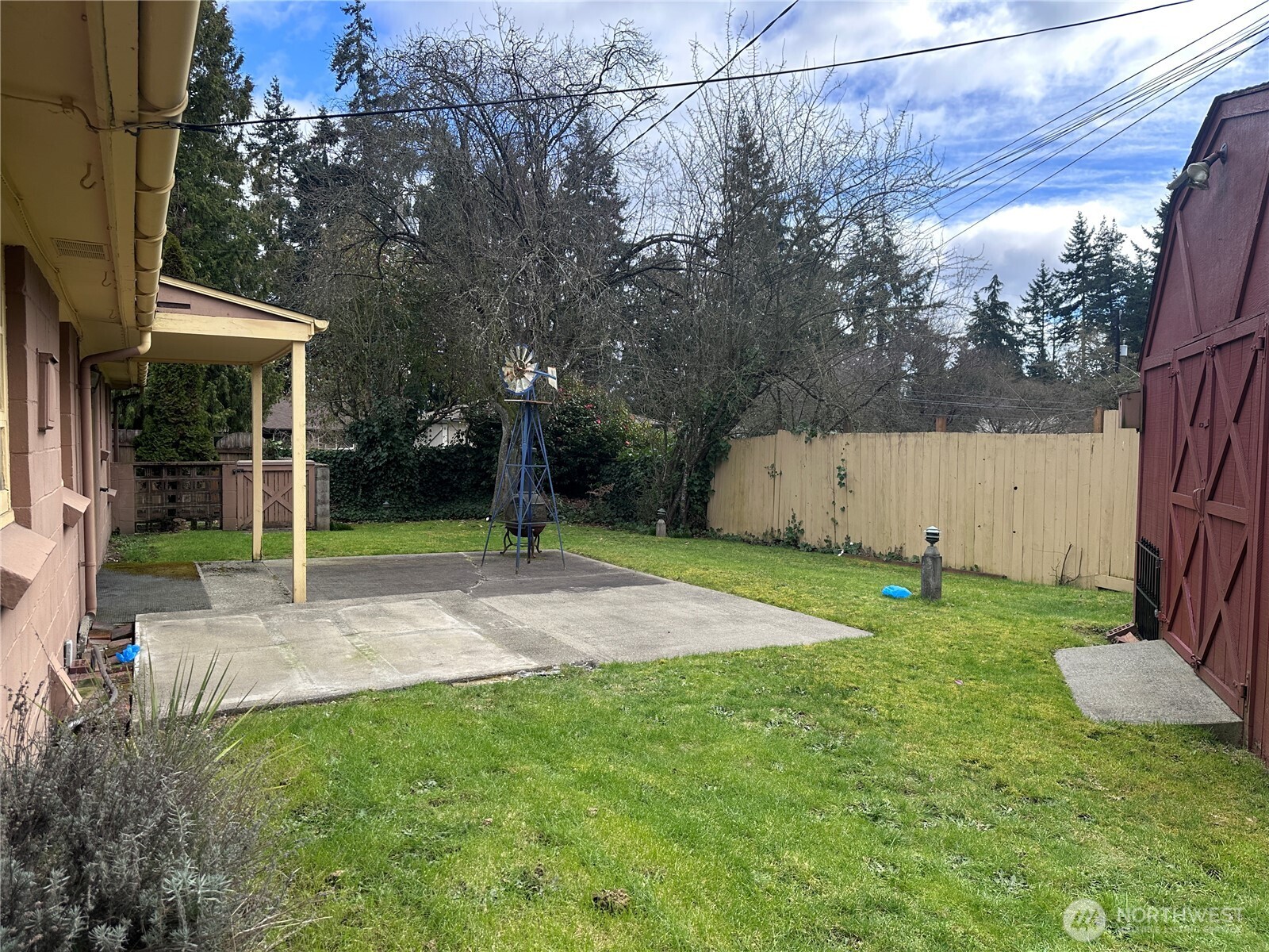 15326 Ashworth Place N, Shoreline, WA 98133