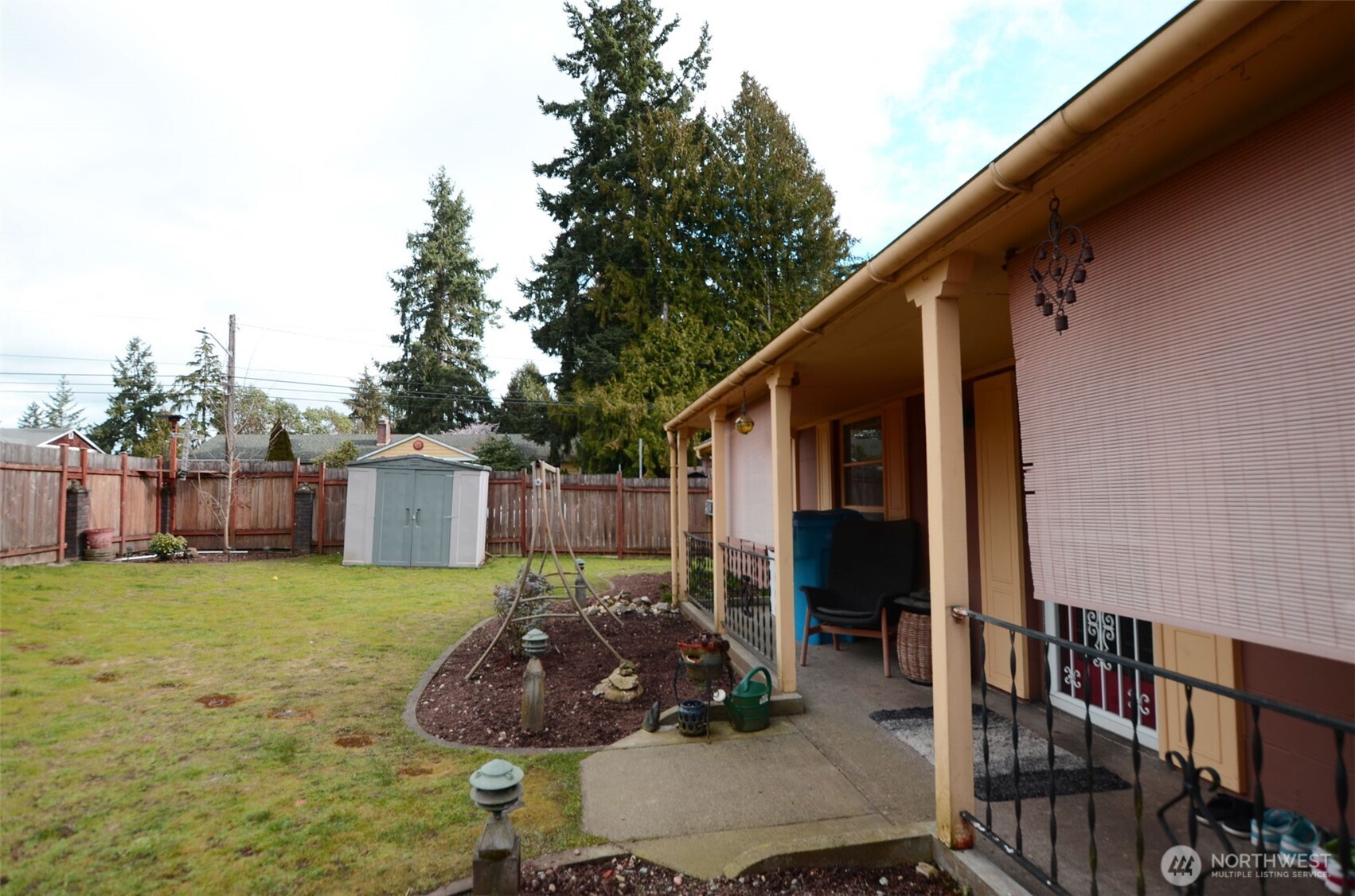 15326 Ashworth Place N, Shoreline, WA 98133