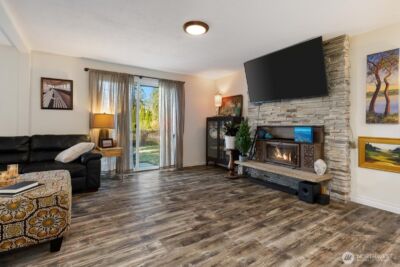 790 NW Dory Drive , Oak Harbor, WA 98277 - Photo 3