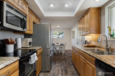 790 NW Dory Drive , Oak Harbor, WA 98277 - Photo 4