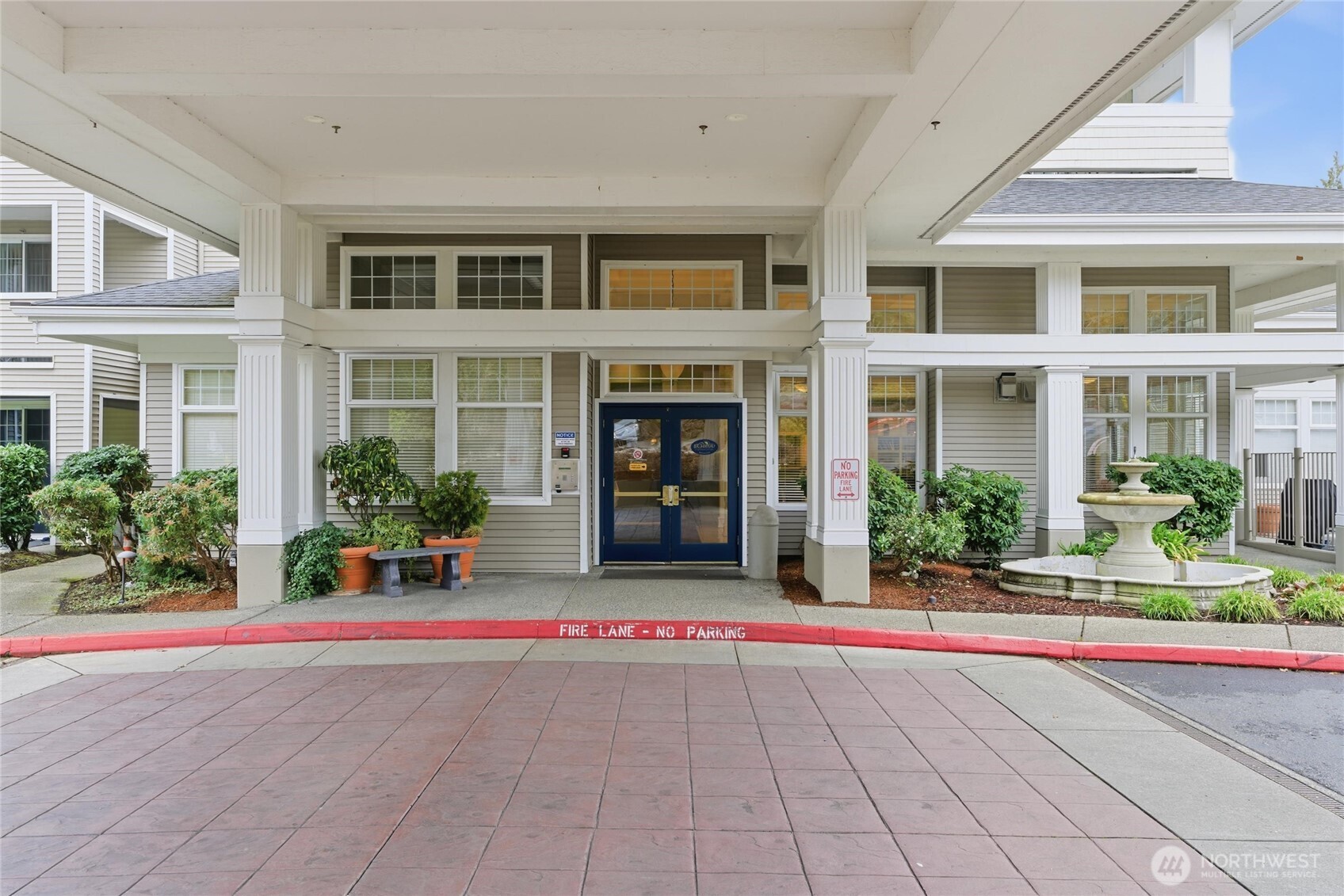 2220 132nd Avenue SE #A214, Bellevue, WA 98005-3978