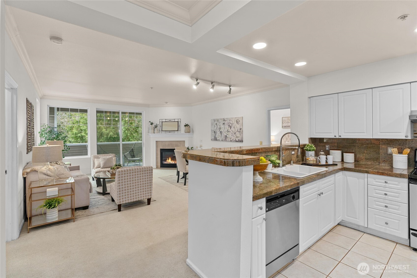 2220 132nd Avenue SE #A214, Bellevue, WA 98005-3978