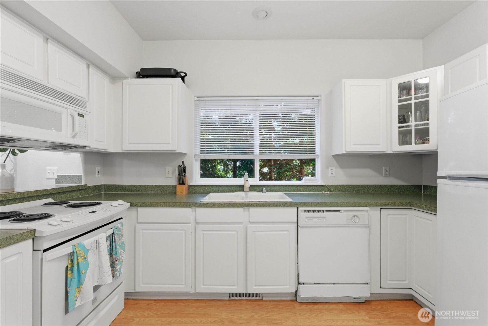 5705 200th Street SW #D, Lynnwood, WA 98036