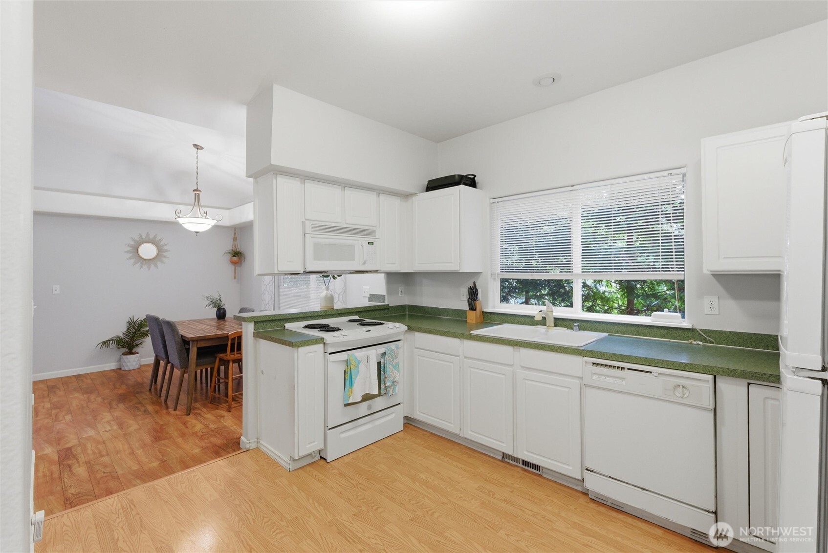 5705 200th Street SW #D, Lynnwood, WA 98036