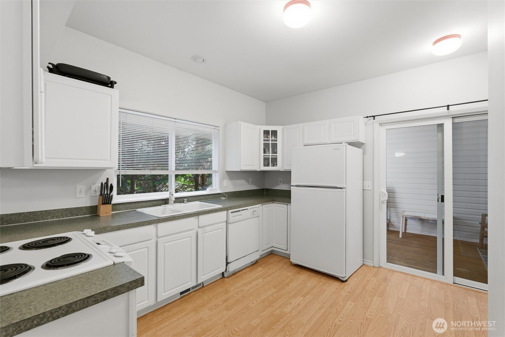 5705 200th Street SW #D, Lynnwood, WA 98036