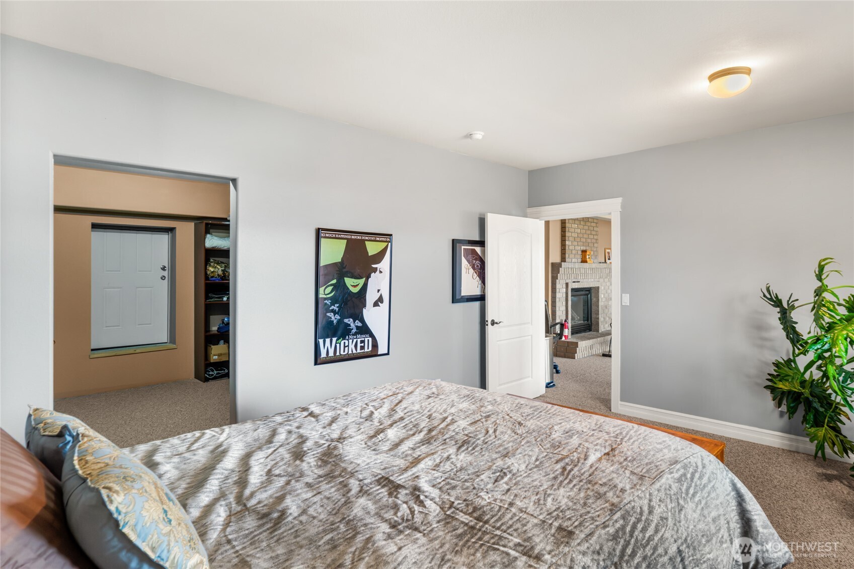 735 Castle Heights Drive , Wenatchee, WA 98801